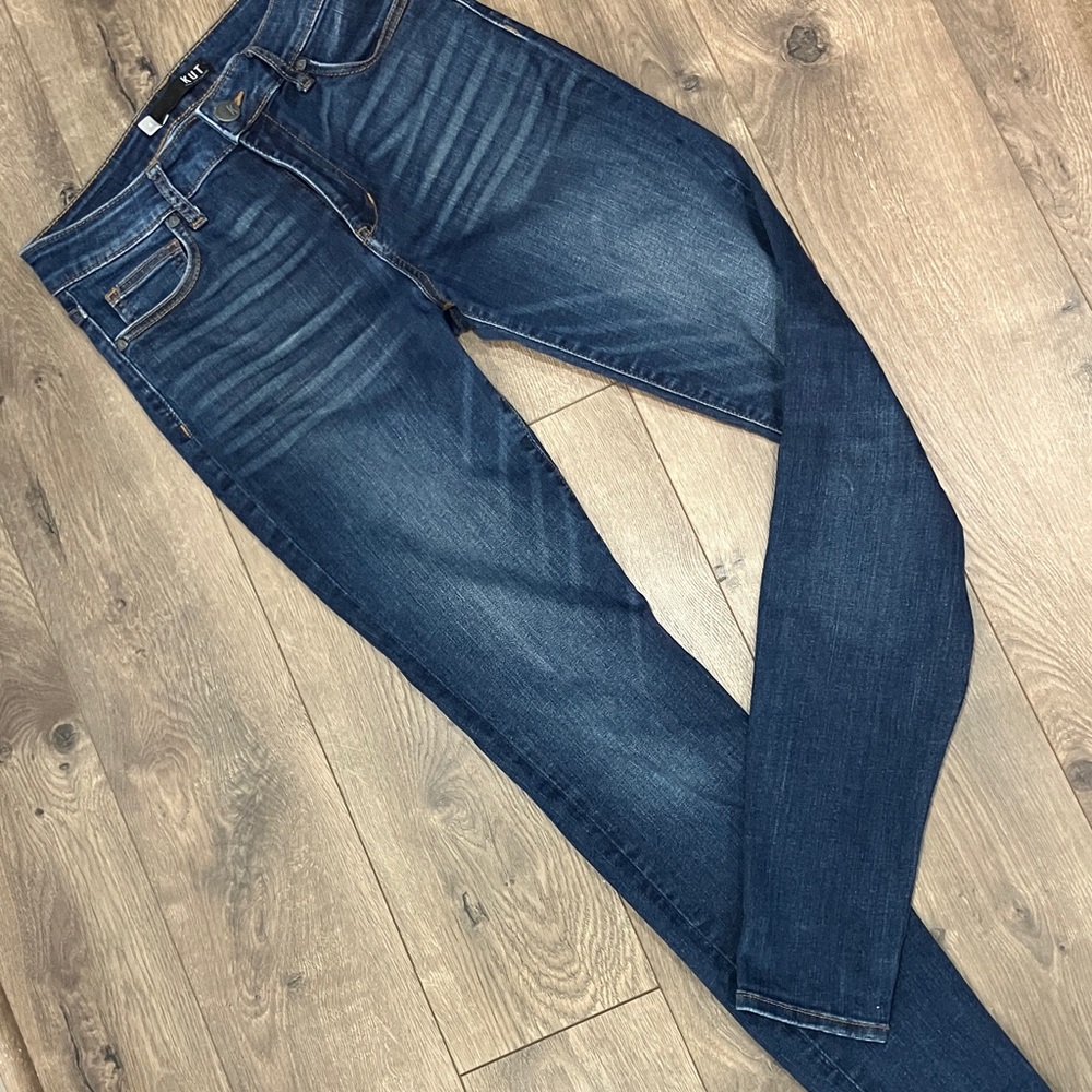 Kut from the Kloth Denim Skinny Jeans, Size 4. Like New